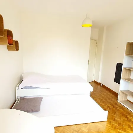 4p 100m², Centre-ville, Calme , Mer , Parking , Wifi Αντίμπ