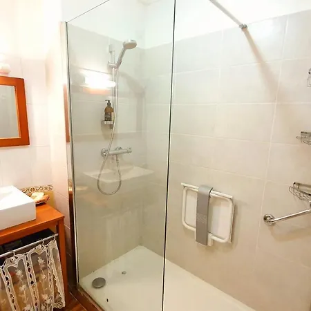 4p 100m², Centre-ville, Calme , Mer , Parking , Wifi * Αντίμπ